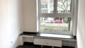 Büro 2 zur Straße