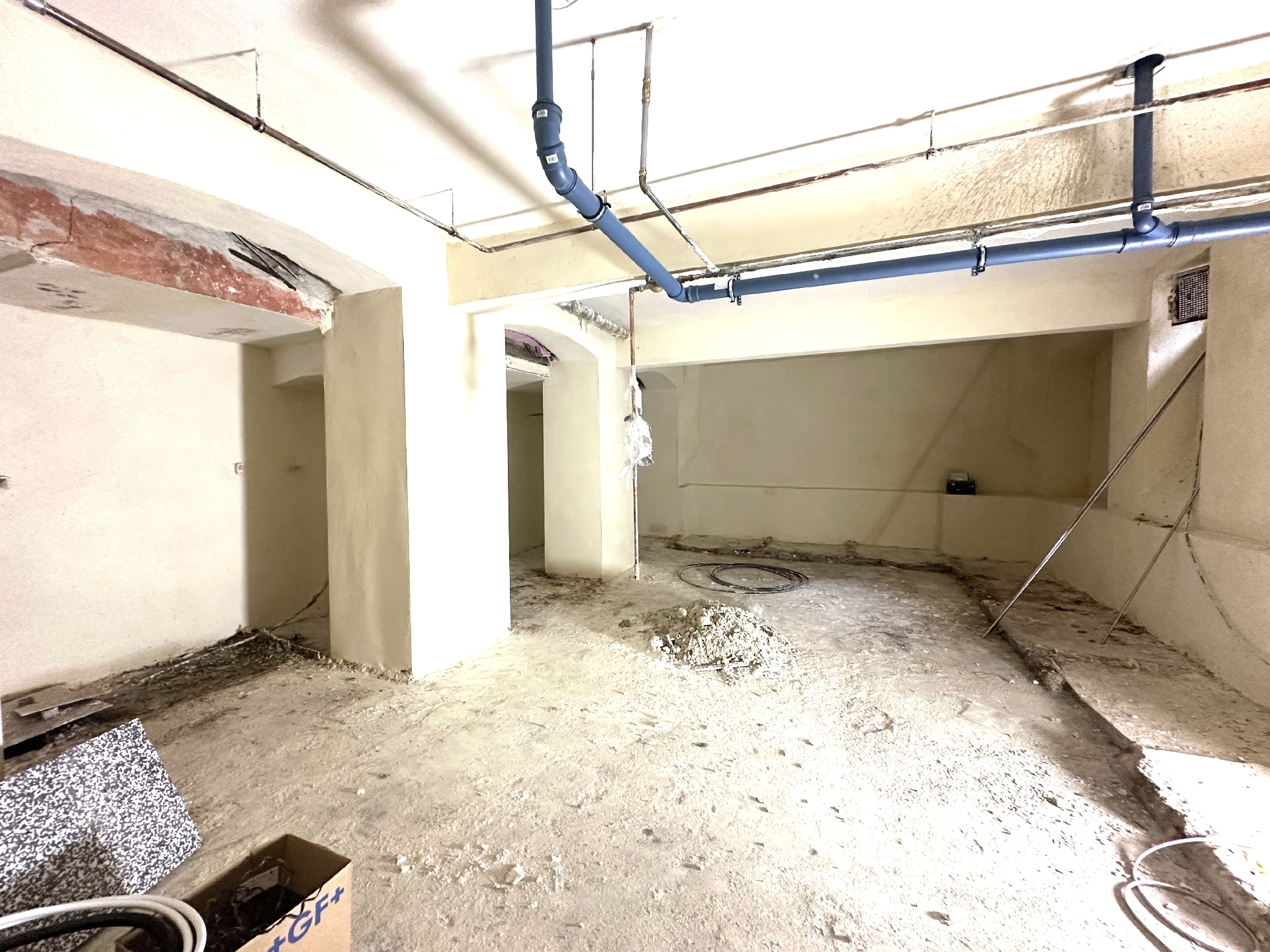 Lager im Untergeschoss