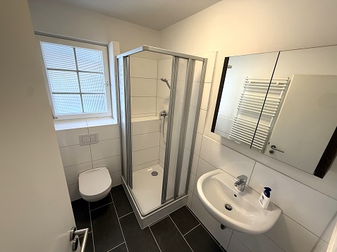 Aktuelles Tageslicht-Duschbad