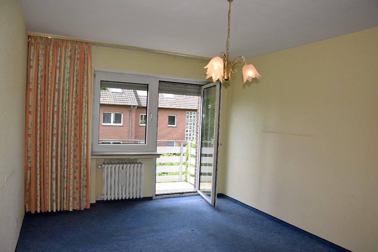 Zimmer mit Balkon