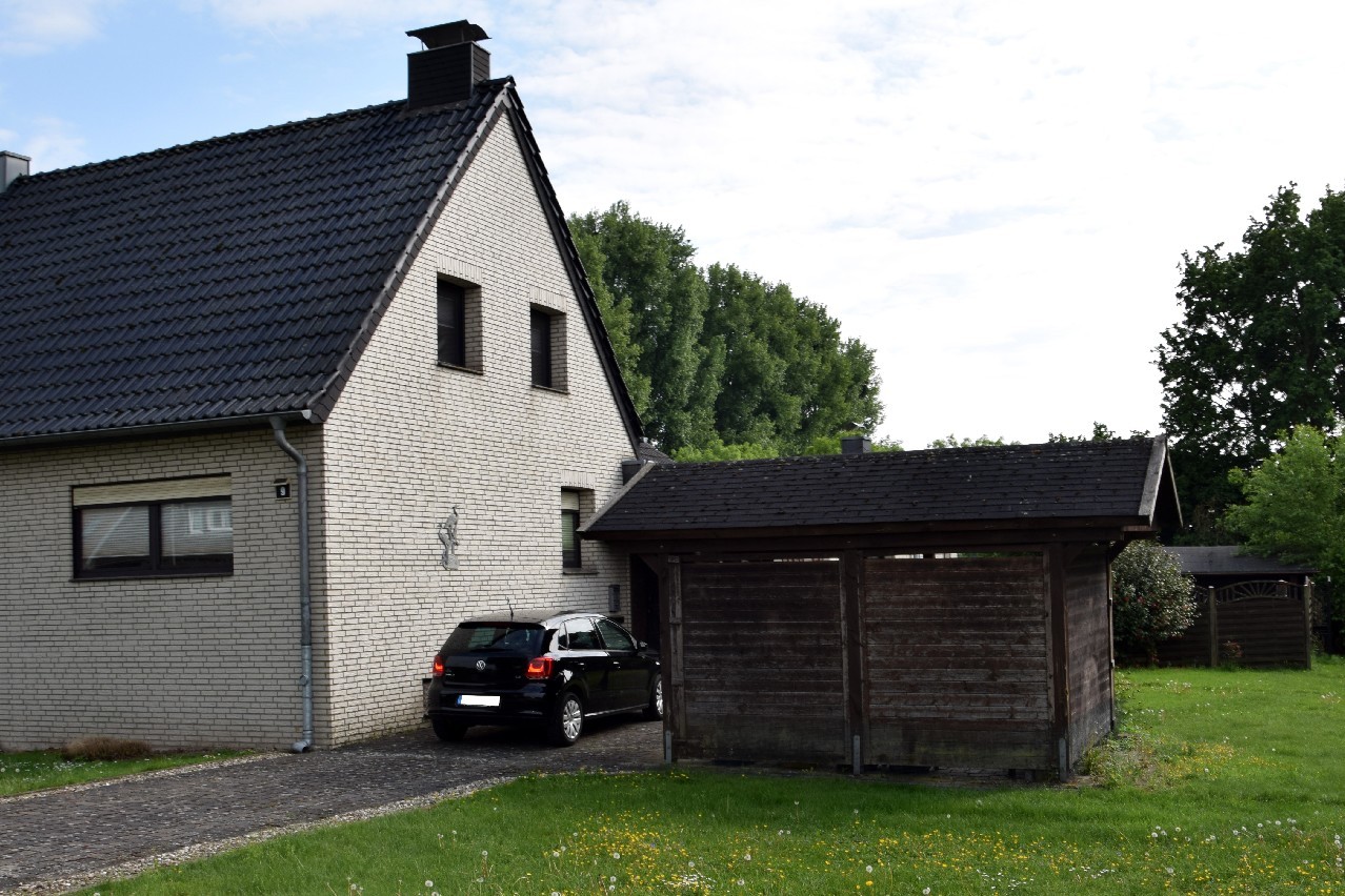 Straßenansicht