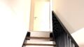 Treppe zum Obergeschoss