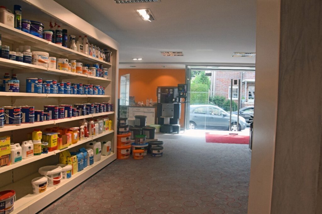 Verkaufs-/Bürofläche