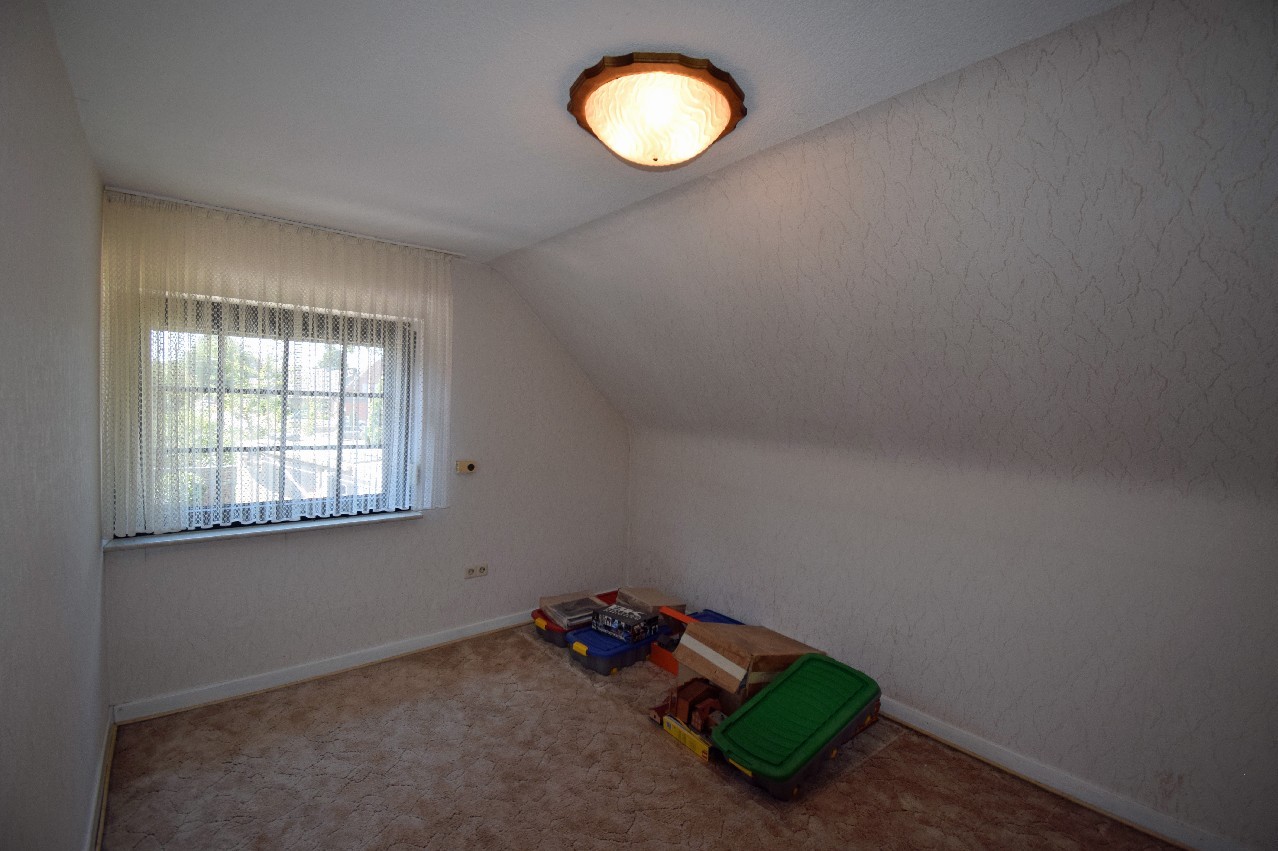 Wohnhaus 1 Zimmer 1