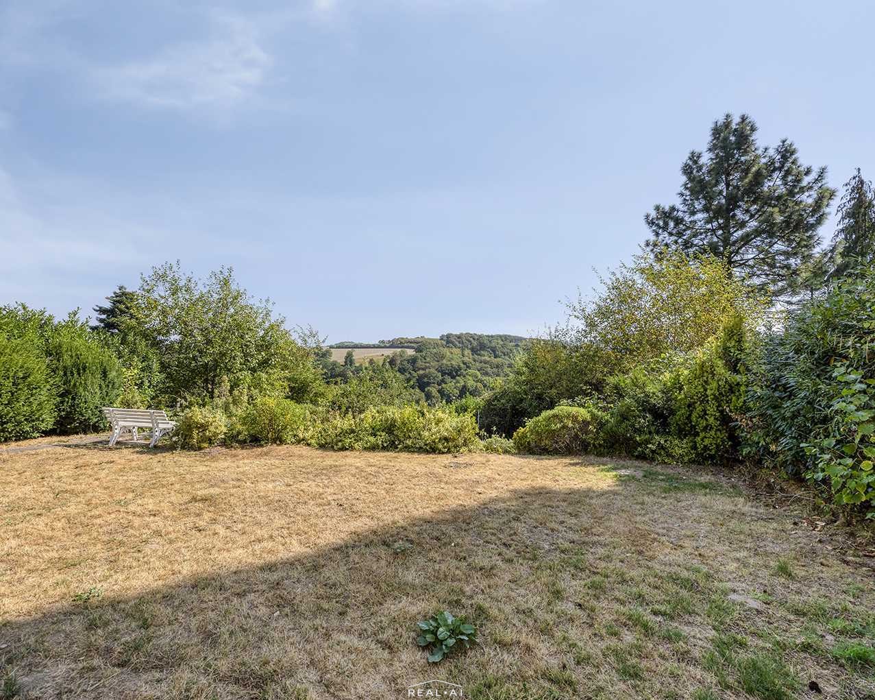 Gartenansicht mit Weitblick